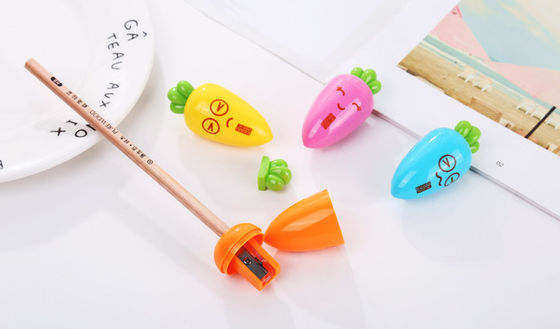 Various Colors  Manual pencil sharpener 3.5cm Kids Children Stationery Supplies Animal Mini Piggy Piglet Dinosaur supplier