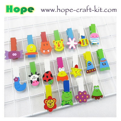Natural Wood Color Solid Wooden Clothpins Clips Pegs with Animal Fruit Christmas 25 X 3mm supplier